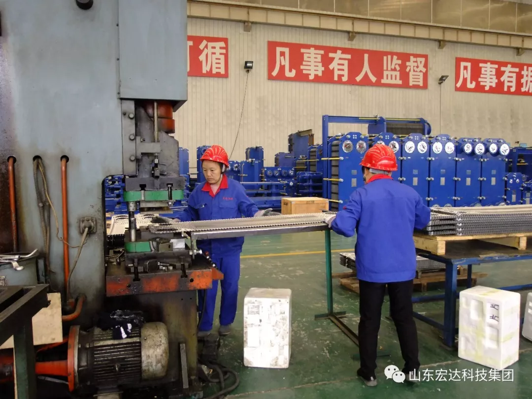 中国玩球官方网车间实景