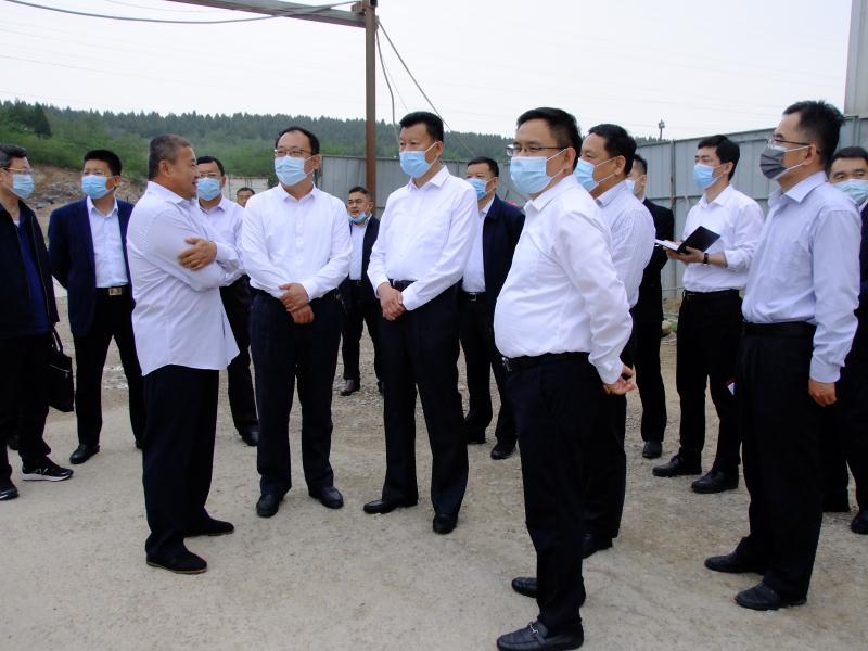 抓住项目不放松---王勤光到中国玩球官方网集团调研重点项目情况